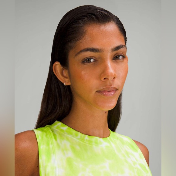 LULULEMON All Yours Cropped Tank Top in Marmoleado Tie Dye Eccentric Lime Size 8 - Picture 4 of 9